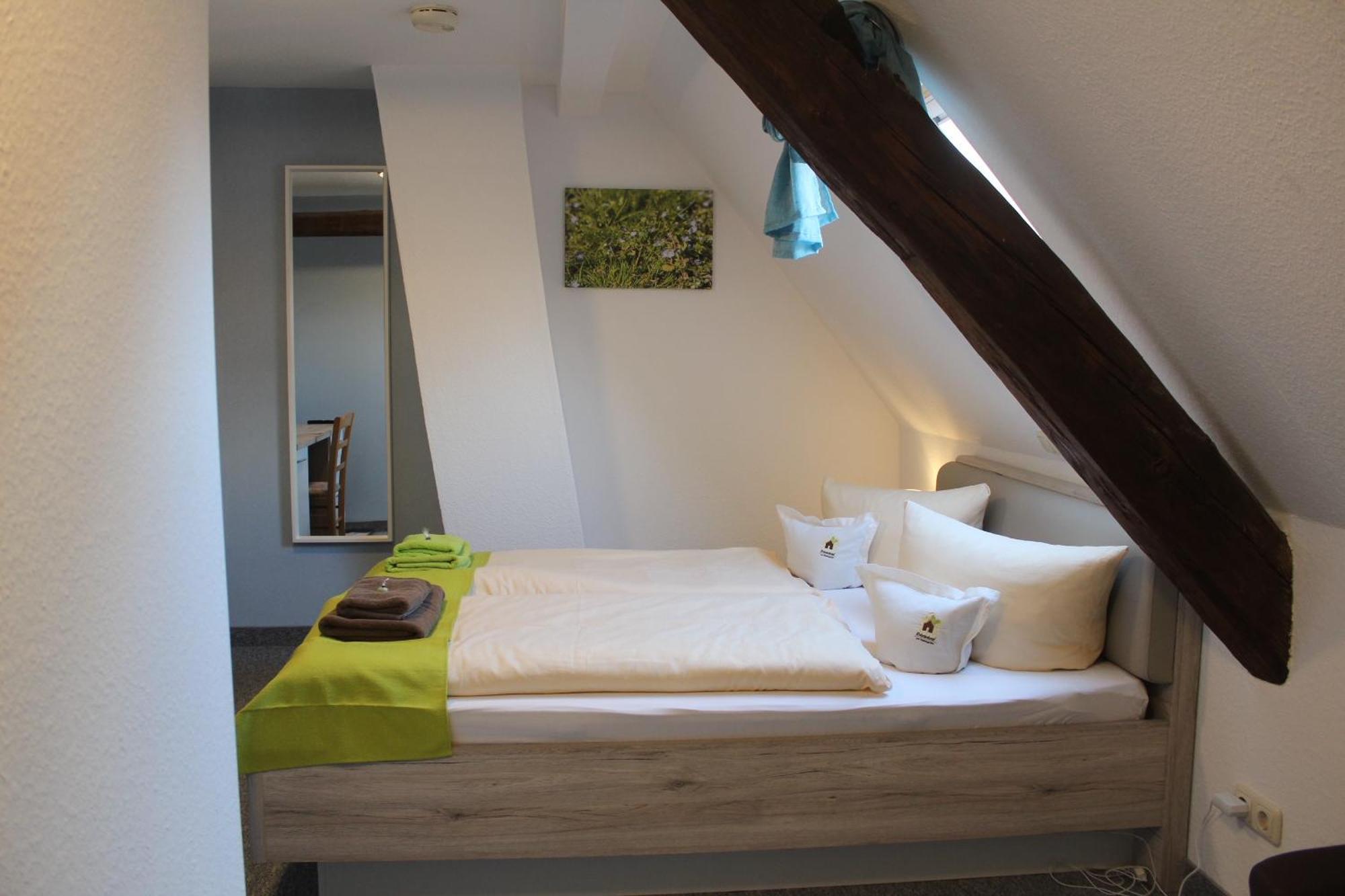 Kraeuterhotel Garni Zur Klostergrotte Nohra  Ngoại thất bức ảnh