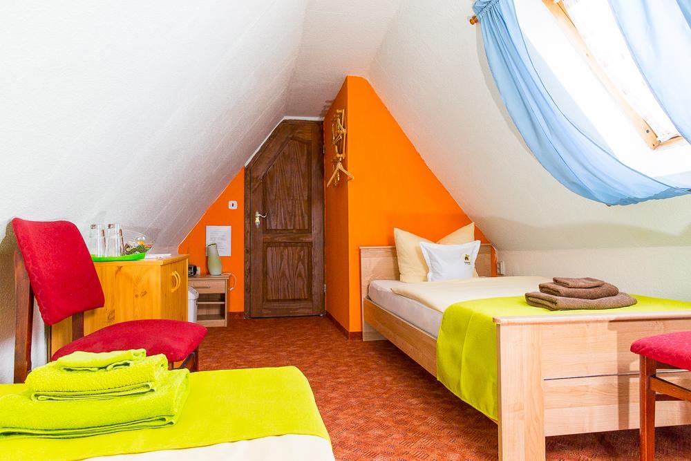 Kraeuterhotel Garni Zur Klostergrotte Nohra  Ngoại thất bức ảnh