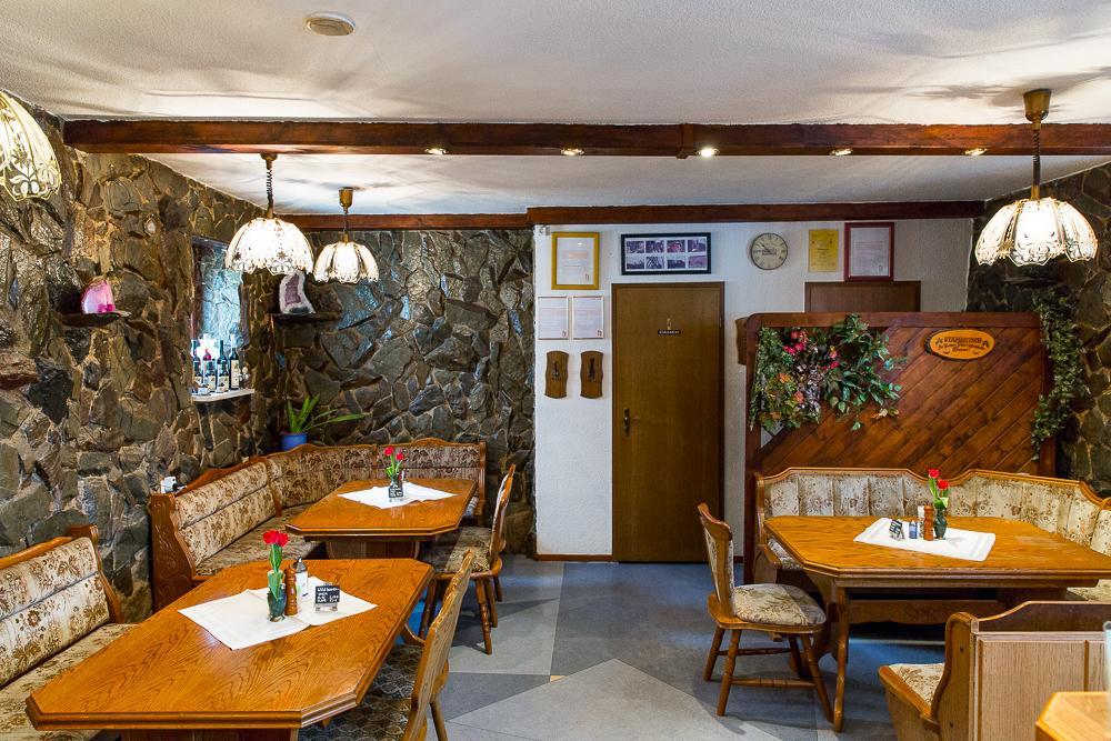 Kraeuterhotel Garni Zur Klostergrotte Nohra  Ngoại thất bức ảnh