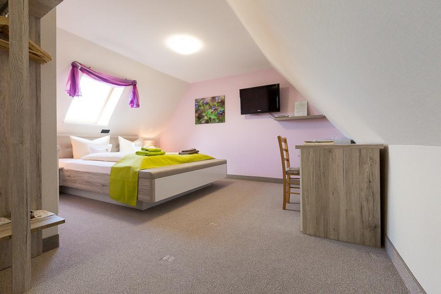 Kraeuterhotel Garni Zur Klostergrotte Nohra  Ngoại thất bức ảnh