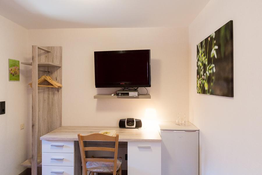 Kraeuterhotel Garni Zur Klostergrotte Nohra  Ngoại thất bức ảnh