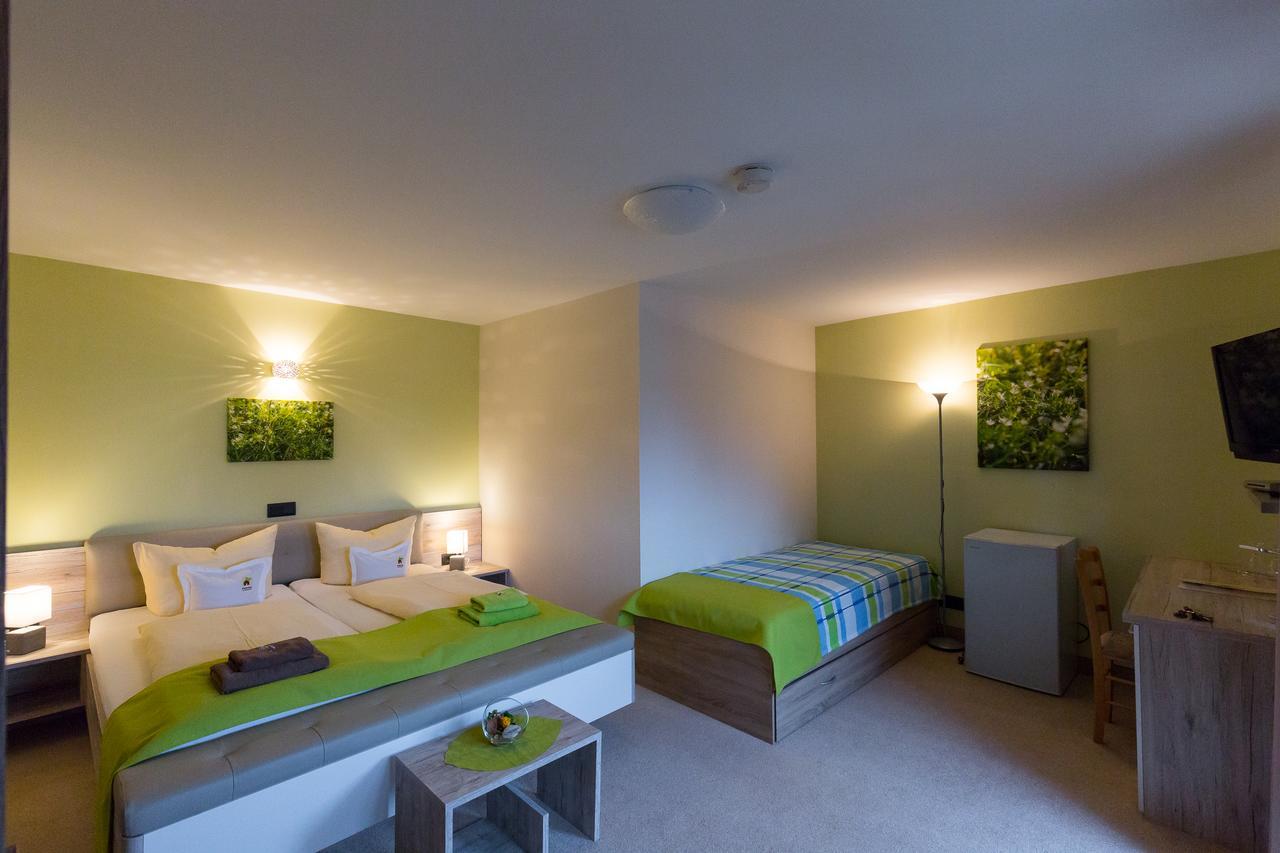 Kraeuterhotel Garni Zur Klostergrotte Nohra  Ngoại thất bức ảnh