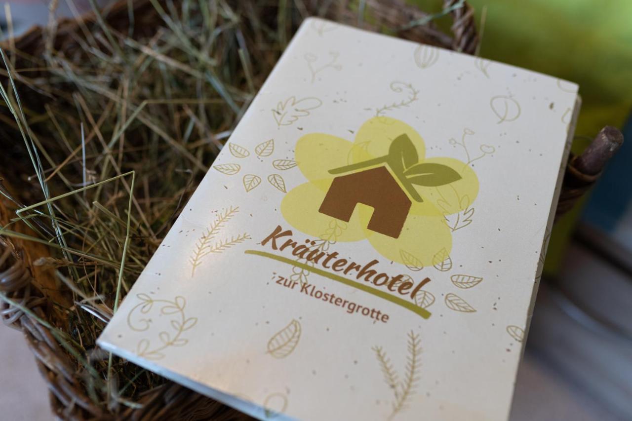 Kraeuterhotel Garni Zur Klostergrotte Nohra  Ngoại thất bức ảnh