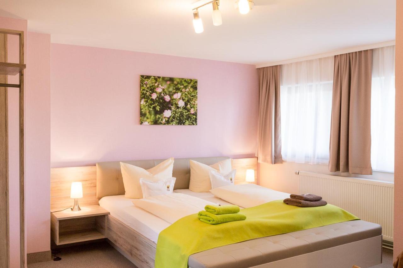 Kraeuterhotel Garni Zur Klostergrotte Nohra  Ngoại thất bức ảnh