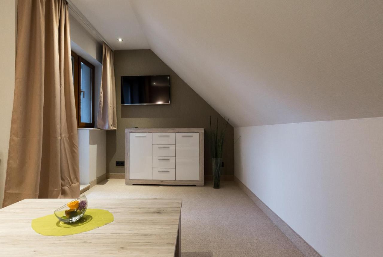 Kraeuterhotel Garni Zur Klostergrotte Nohra  Ngoại thất bức ảnh